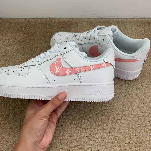 Custom Nike Air Force 1 - Picture 4 of 5